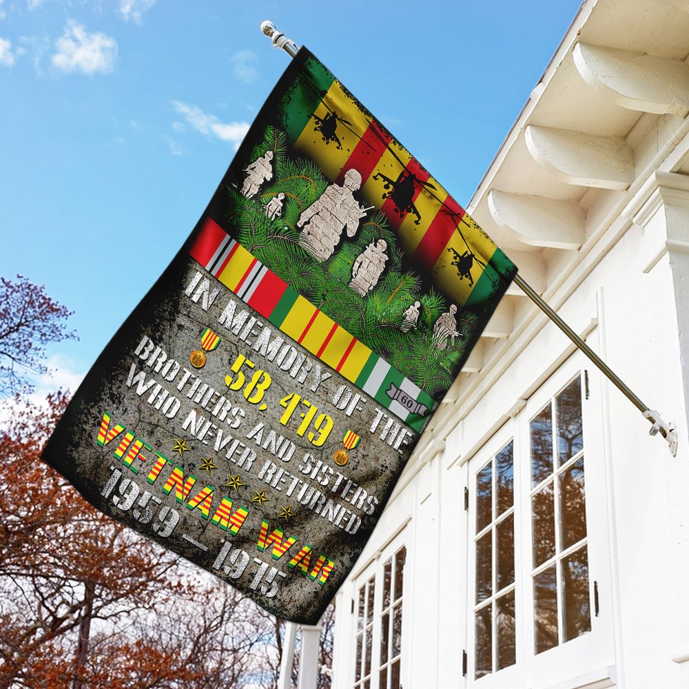 Vietnam Veterans. In Memory Of Brothers And Sisters Flag