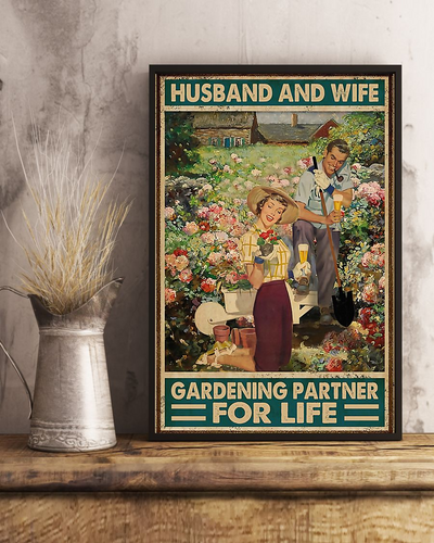 Gardening Beer Loves Canvas Prints Husband And Wife Partner For Life Vintage Wall Art Gifts Vintage Home Wall Decor Canvas - Mostsuit