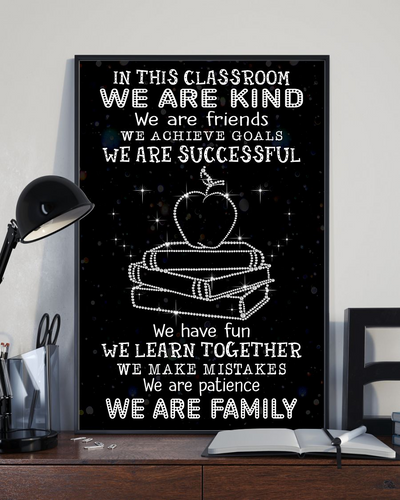 Classroom Teacher Canvas Prints In This Classroom We Are Kind We Are Family Vintage Wall Art Gifts Vintage Home Wall Decor Canvas - Mostsuit