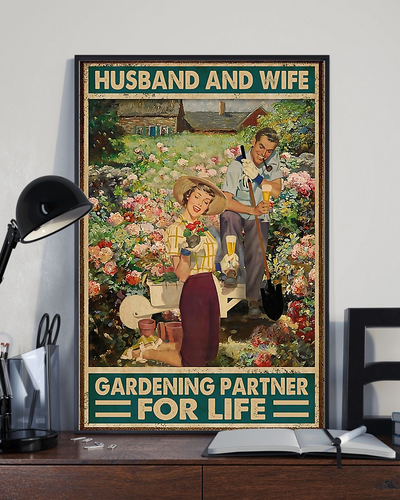 Gardening Beer Loves Canvas Prints Husband And Wife Partner For Life Vintage Wall Art Gifts Vintage Home Wall Decor Canvas - Mostsuit