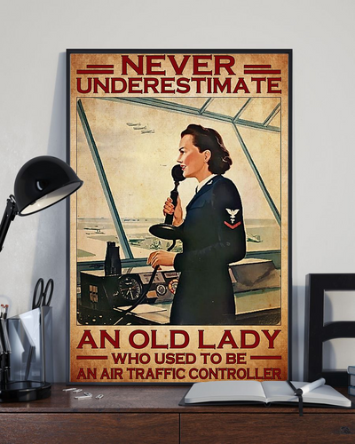 Air Traffic Controller Old Lady Canvas Prints Never Underestimate Vintage Wall Art Gifts Vintage Home Wall Decor Canvas - Mostsuit